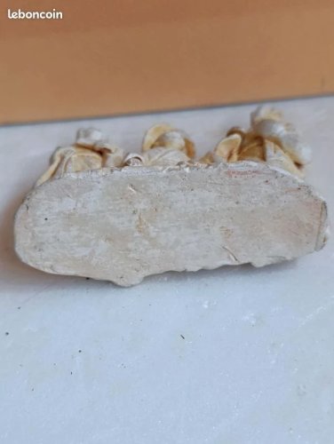 Ancienne petite sculpture en terre cuite ou platre japon?