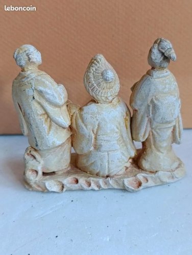 Ancienne petite sculpture en terre cuite ou platre japon?