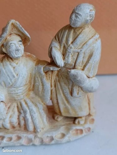 Ancienne petite sculpture en terre cuite ou platre japon?