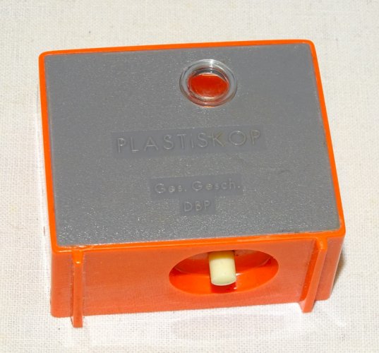 -ANCIENNE PETITE TELE PLASTIQUE ORANGE VINTAGE PLASTISKOP IMAGES de CAUTERETS