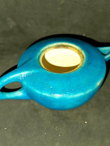 ancienne petite verseuse bleu signée lachenal en bon etat