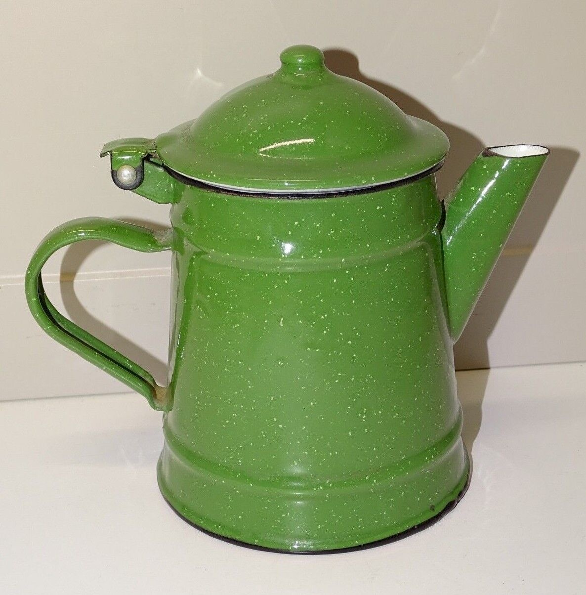 Ancienne Casserole Verseuse En Tôle émaillée – Long Manche – Compatible Gaz