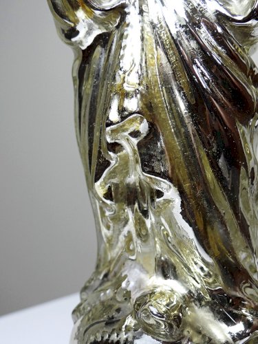 Ancienne petite vierge en verre églomisée polychrome XIXe