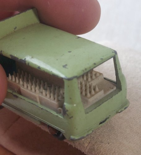 Ancienne petite voiture, Commer Bottle Float 21, Lesney ^