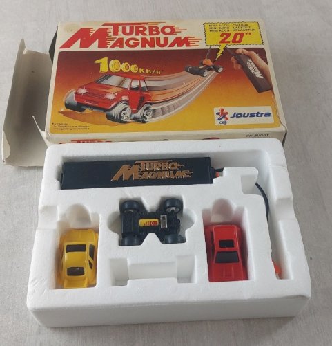Ancienne petite voiture en plastique, Turbo Magnum, Joustra Ceji