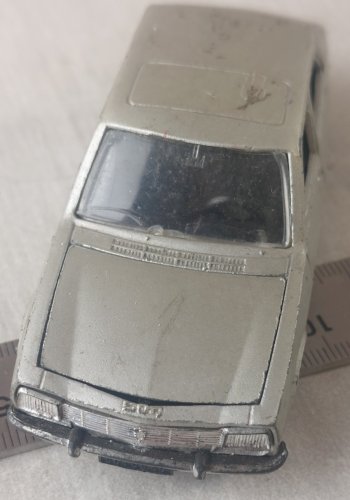 Ancienne petite voiture, Peugeot 504, Jetcar Norev