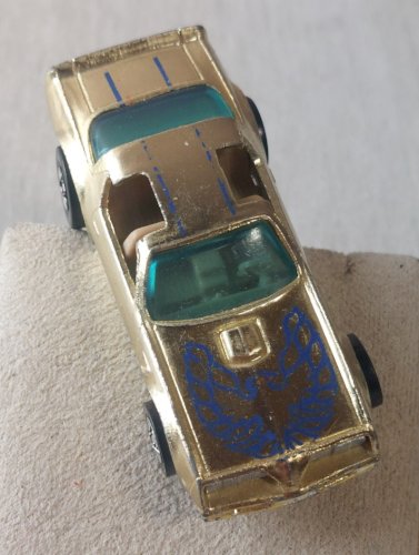 Ancienne petite voiture, Pontiac Hot Bird or / gold, Hot Wheels Mattel 1977 ^