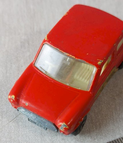 Ancienne petite voiture, Racing Mini, Matchbox Superfast ^