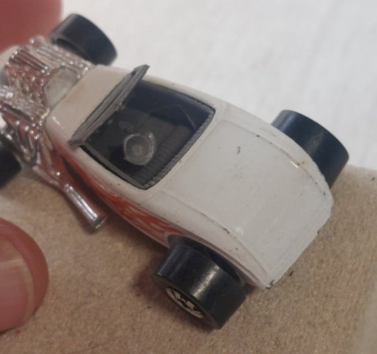 Ancienne petite voiture, Roadster flames blanches, Hot Wheels Mattel 1975 Canada ^