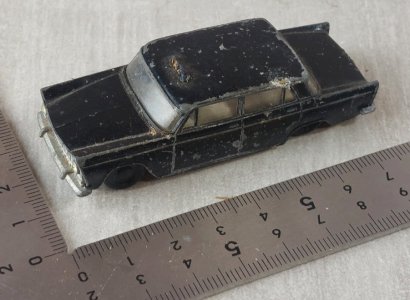 Old small car, Fiat 1800 taxi, Siku 201