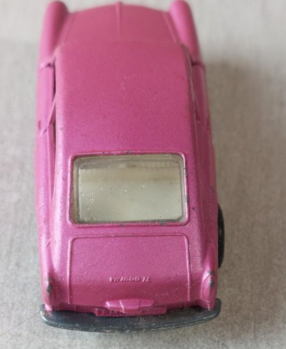 Ancienne petite voiture, Volkswagen 1600 TL lila, Matchbox Superfast ^