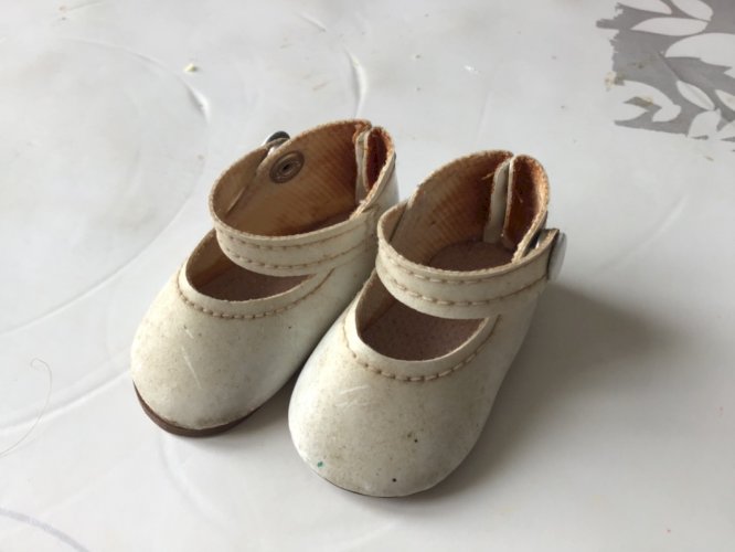 Ancienne petites chaussures cuir ? Jumeau poupée collection jeux  jouets