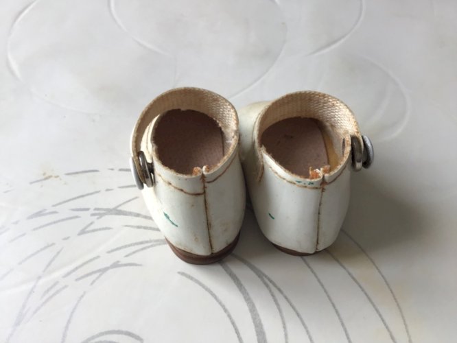 Ancienne petites chaussures cuir ? Jumeau poupée collection jeux  jouets