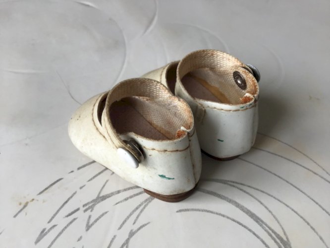 Ancienne petites chaussures cuir ? Jumeau poupée collection jeux  jouets