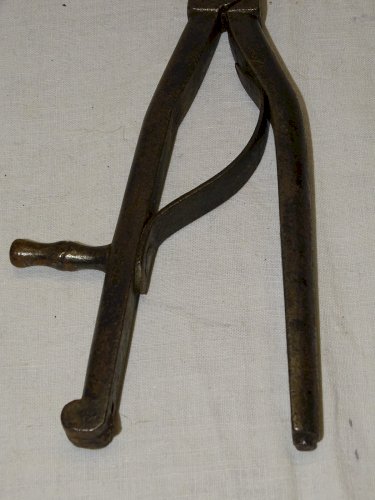- ANCIENNE PINCE A SUCRE PINCE COUPE SUCRE FER FORGE avec TIGE APPUI    D