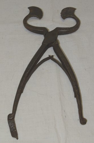 - ANCIENNE PINCE A SUCRE PINCE COUPE SUCRE FER FORGE JUS de GRENIER  déco    D