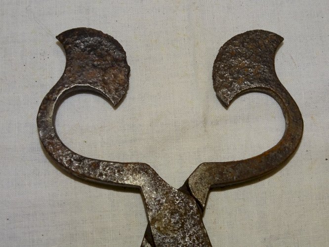 - ANCIENNE PINCE A SUCRE PINCE COUPE SUCRE FER FORGE JUS de GRENIER  déco    D