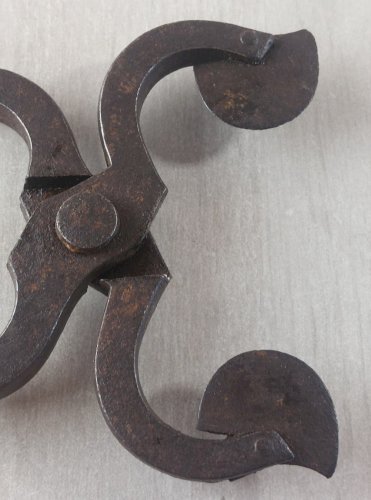 Ancienne pince casse sucre, en fer forgé