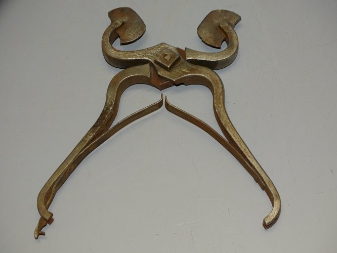 -ANCIENNE PINCE CASSE SUCRE OUTIL DEBUT XXe COLLECTION VITRINE déco CUISINE  D