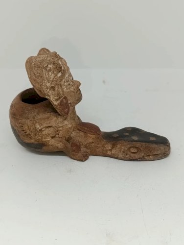 ancienne pipe sud americaine maya, azteque? en bon etat