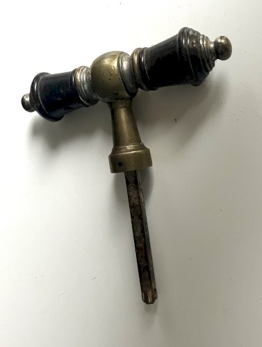 ancienne poignee de cremone bois et laiton