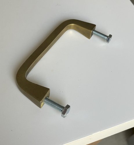 ancienne poignee de tiroir, autre... en laiton bronze massif