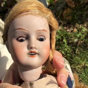 Old Doll MONTREUIL DL JUMEAU TO RESTORE