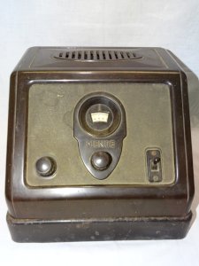 -ANCIENNE RADIO BAKELITE MENDE ANNEES 1930/31 jus de grenier non testée    D