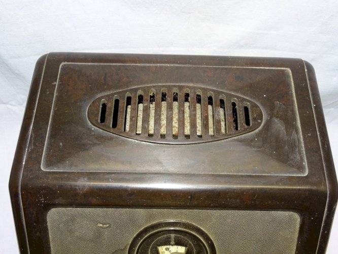 -ANCIENNE RADIO BAKELITE MENDE ANNEES 1930/31 jus de grenier non testée    D
