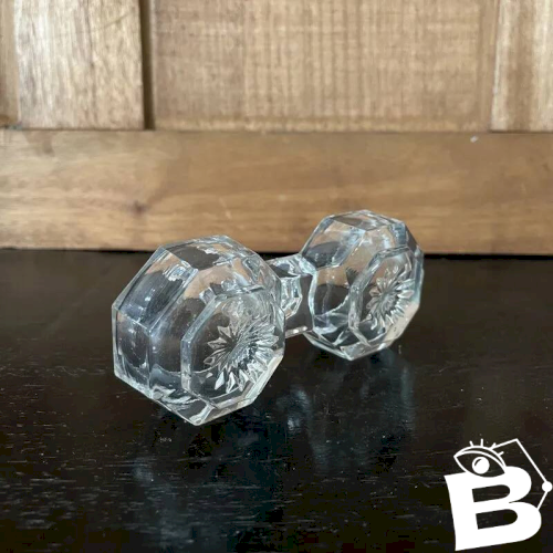 Ancienne salière et poivrière