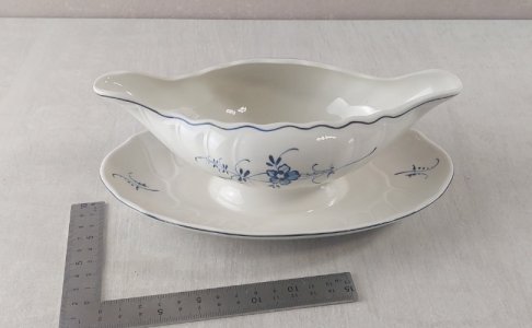 Ancienne saucière, décor Vieux Luxembourg, céramique Villeroy & Boch ^