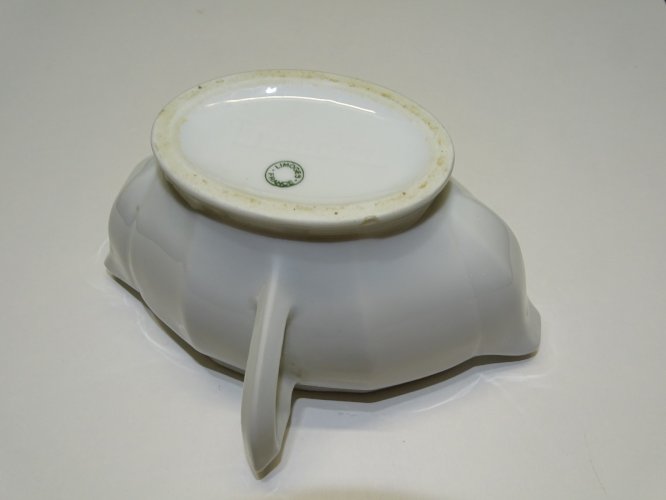 -ANCIENNE SAUCIERE GRAS MAIGRE PORCELAINE BLANCHE LIMOGES DECO TABLE   D