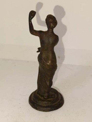 ancienne sculpture miniature de venus en bronze en bon etat