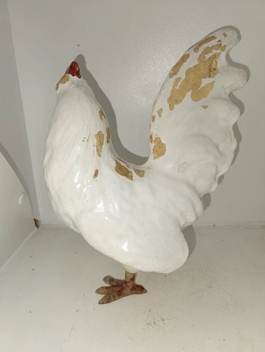 ancienne sculpture poule ceramique et pied metal en etat correct
