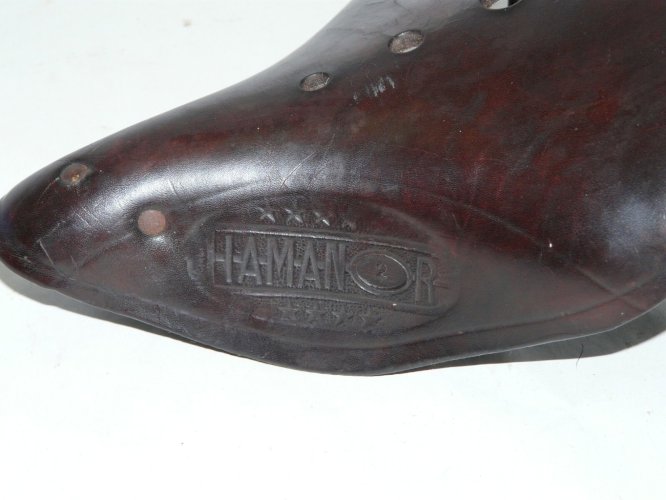 -ANCIENNE SELLE EN CUIR DE VELO  HAMANOR CYCLES / MOTOS COLLECTION VELO ANCIEN