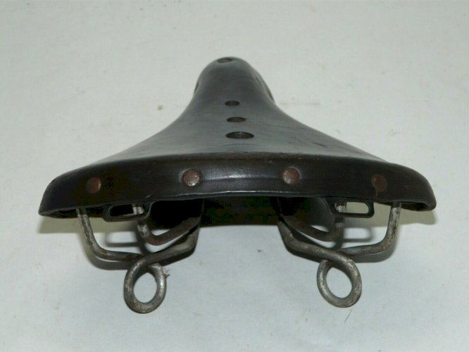 -ANCIENNE SELLE EN CUIR DE VELO  HAMANOR CYCLES / MOTOS COLLECTION VELO ANCIEN