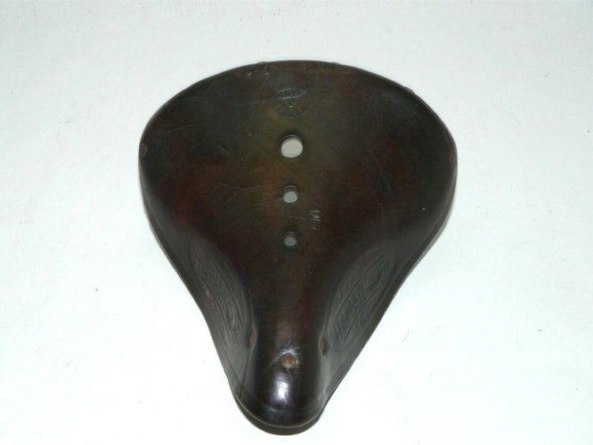 -ANCIENNE SELLE EN CUIR DE VELO  HAMANOR CYCLES / MOTOS COLLECTION VELO ANCIEN