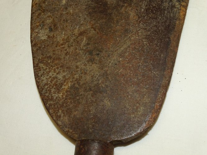 -ANCIENNE SERPETTE SERPE MANCHE BOIS FEUILLE GRAVEE 26 + 1 TETE de CHIEN    D