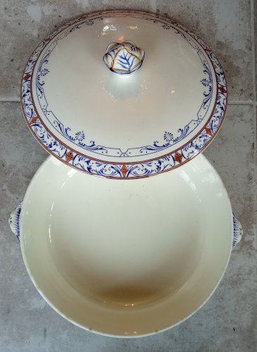 Ancienne soupière légumier vaisselle Creil et Montereau Modèle Colbert Tête Lion