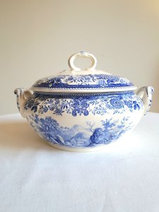 Vintage soup tureen Villeroy & Boch Burgenland model