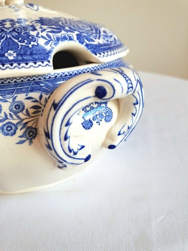 Ancienne soupière Villeroy & Boch modèle Burgenland