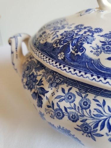 Ancienne soupière Villeroy & Boch modèle Burgenland