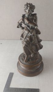 Ancient statue / sculpture, made of terracotta, to be identified.