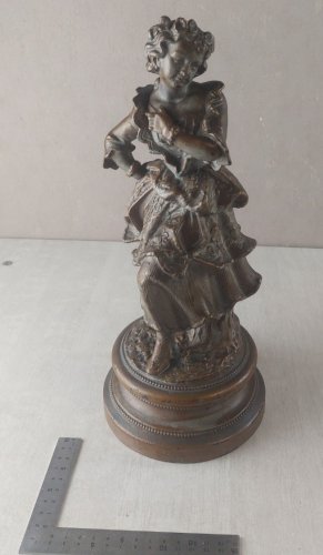 Ancienne statue / sculpture, en terre cuite, à identifier ^