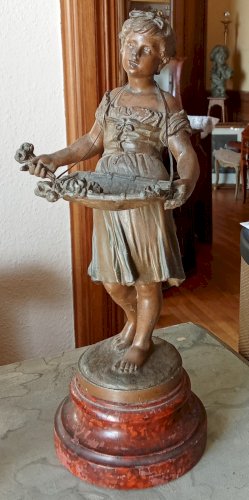 Ancienne Statue Statuette Ancien régule jeune fille au Panier de fleurs