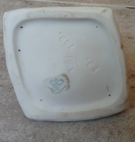 Ancienne Statue Statuette Enfant Porcelaine Biscuit  Hummel Goebel West Germany