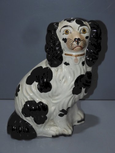 -ANCIENNE STATUETTE CHIEN Staffordshire CERAMIQUE ANGLAISE NOIR et BLANC  D