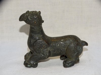 -ANCIENNE STATUETTE GRIFFON BRONZE CHINE XIXe  PATINE FONCEE COLLECTION VITRINE