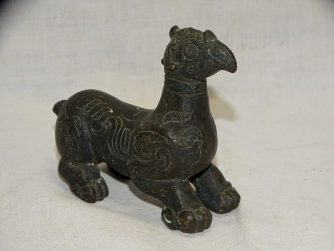 -ANCIENNE STATUETTE GRIFFON BRONZE CHINE XIXe  PATINE FONCEE COLLECTION VITRINE