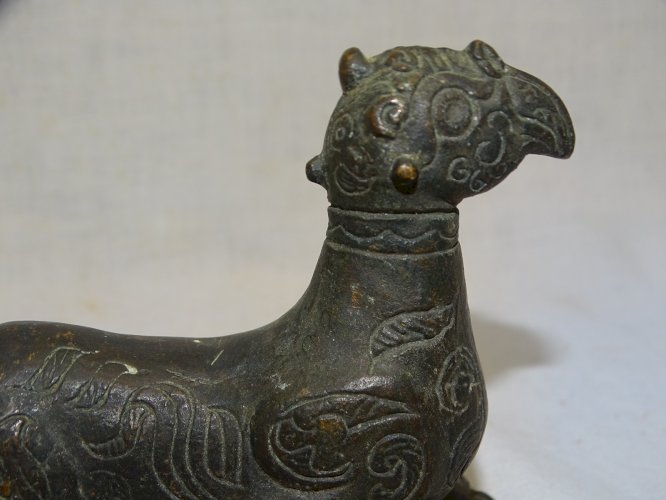 -ANCIENNE STATUETTE GRIFFON BRONZE CHINE XIXe  PATINE FONCEE COLLECTION VITRINE